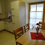 Apartmaji Pri Marodnu 博希尼