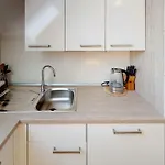 Apartmaji Pri Marodnu ボーヒニ