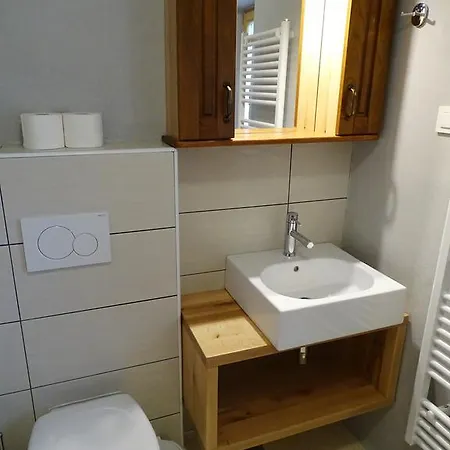 Apartman Apartmaji Pri Marodnu Bohinji-tó