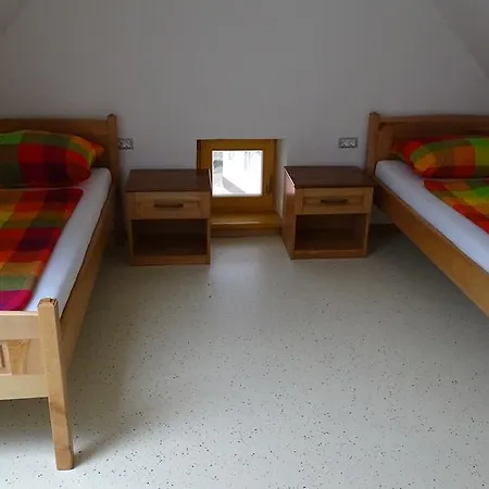 Apartment Apartmaji Pri Marodnu