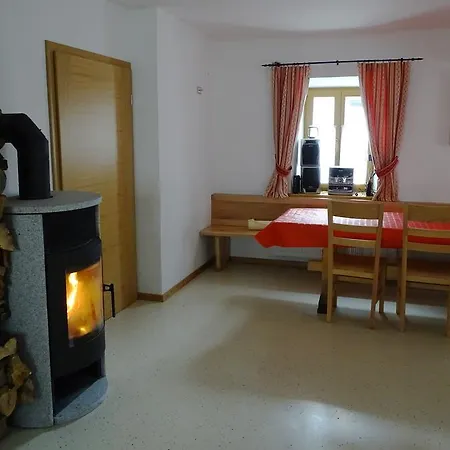 Apartmaji Pri Marodnu Apartment