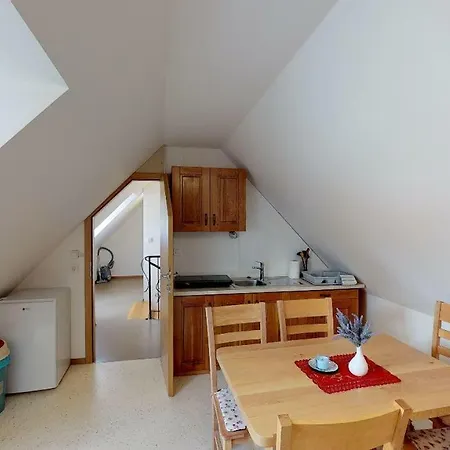 Apartman Apartmaji Pri Marodnu Bohinji-tó