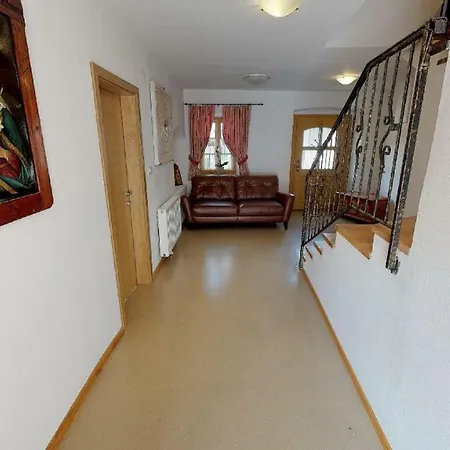 Apartmaji Pri Marodnu *