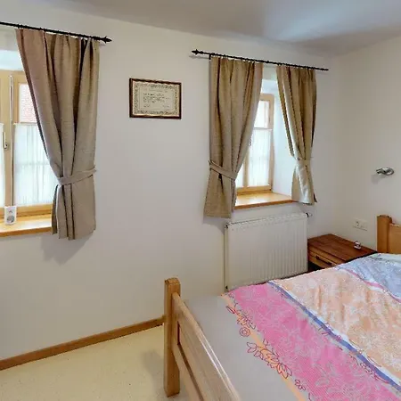 Apartmaji Pri Marodnu Daire