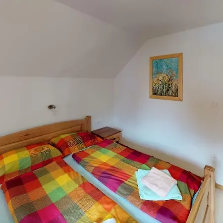 דירה Apartmaji Pri Marodnu