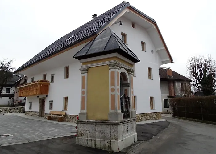 Apartmaji Pri Marodnu