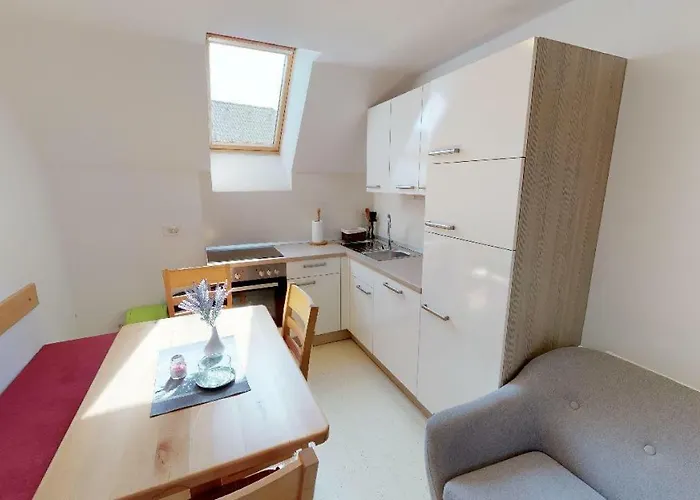 Apartma Apartmaji Pri Marodnu *