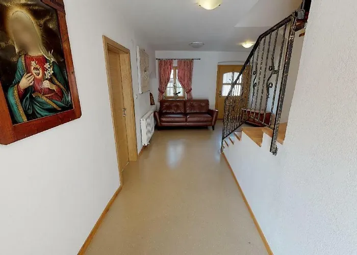 Apartmaji Pri Marodnu *
