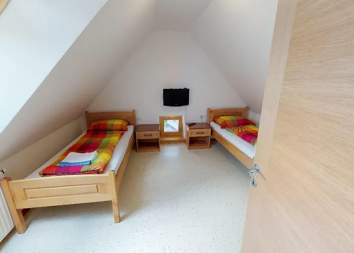 Apartmaji Pri Marodnu Apartma *