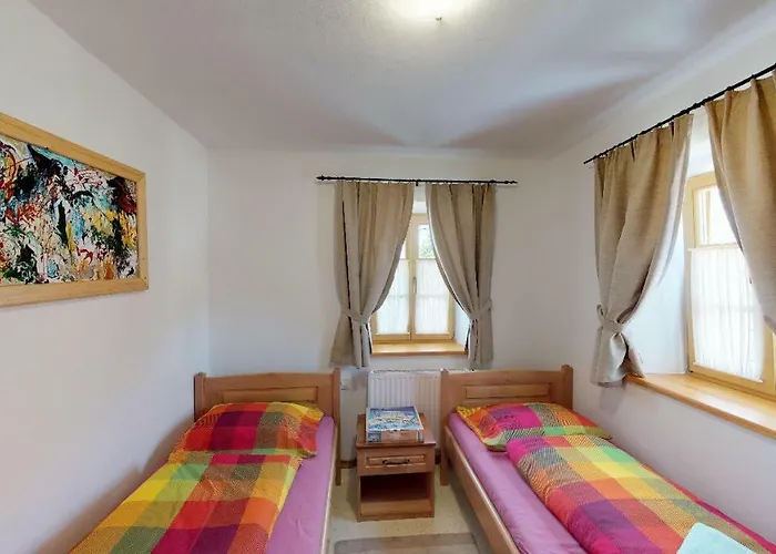Apartmaji Pri Marodnu