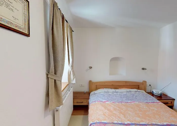 Apartma Apartmaji Pri Marodnu *