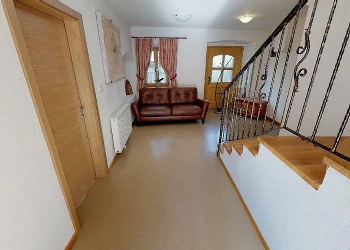 Apartmaji Pri Marodnu *